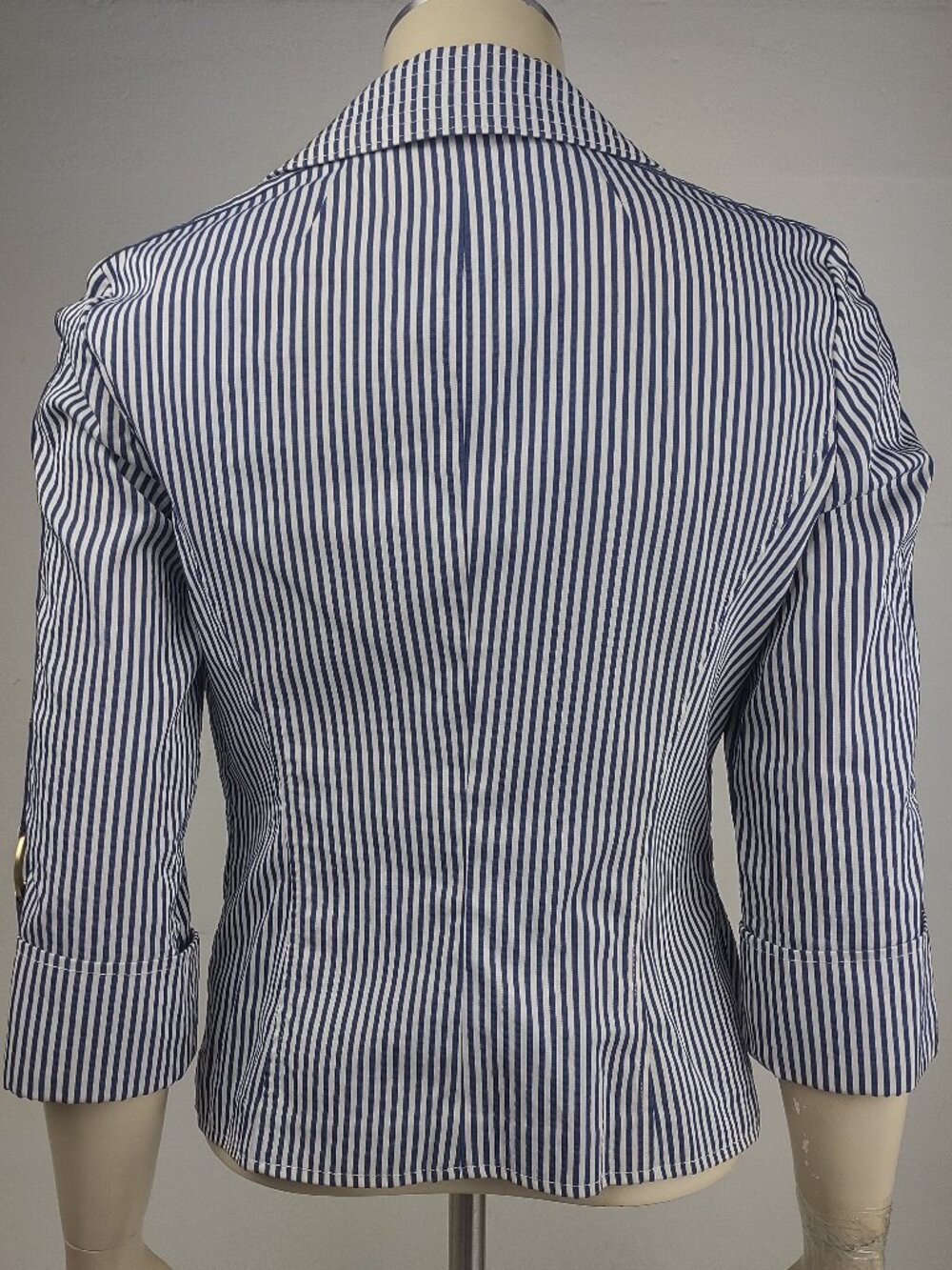 St. John blue white striped tabbed sleeve button front blazer jacket womens 4 - Picture 6 of 10